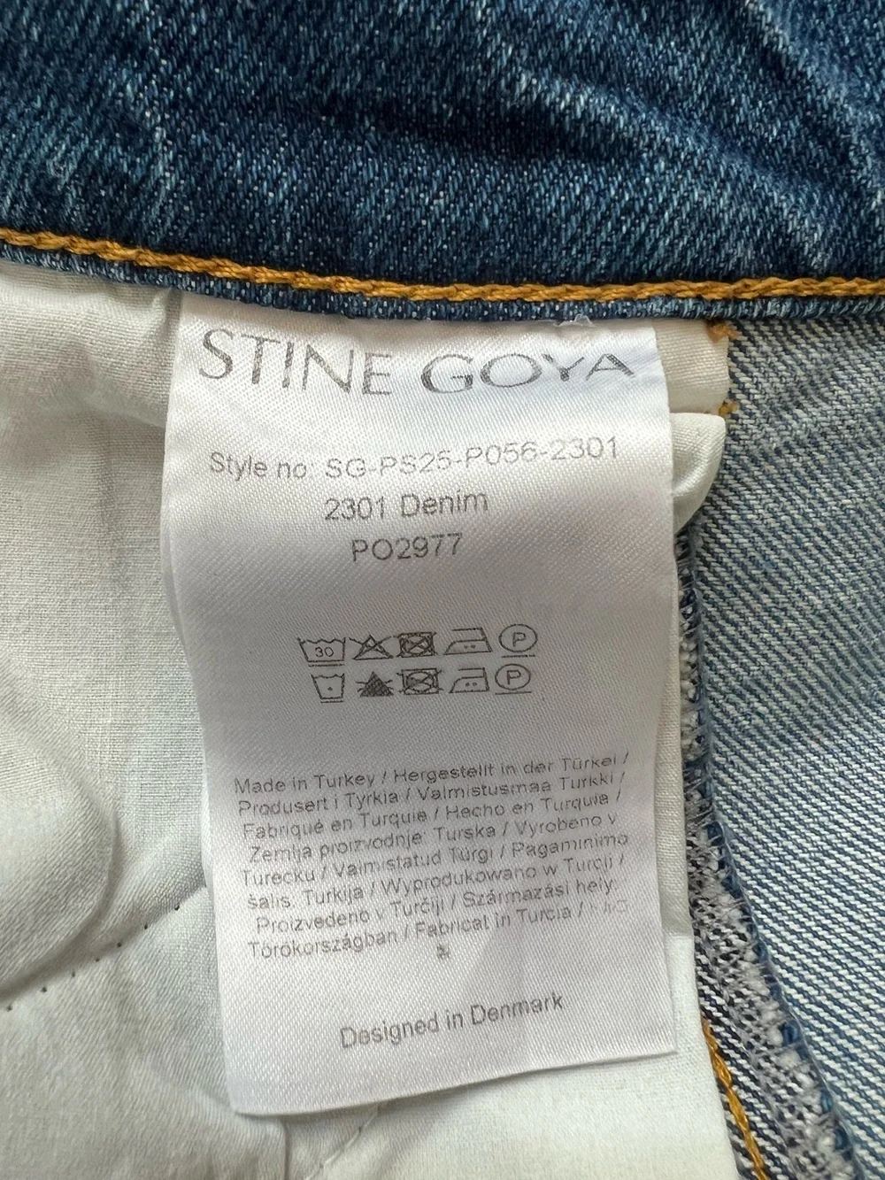 Stine Goya Women’s High Rise Two Tone Flared Split Wash Jeans Size 28 NWT